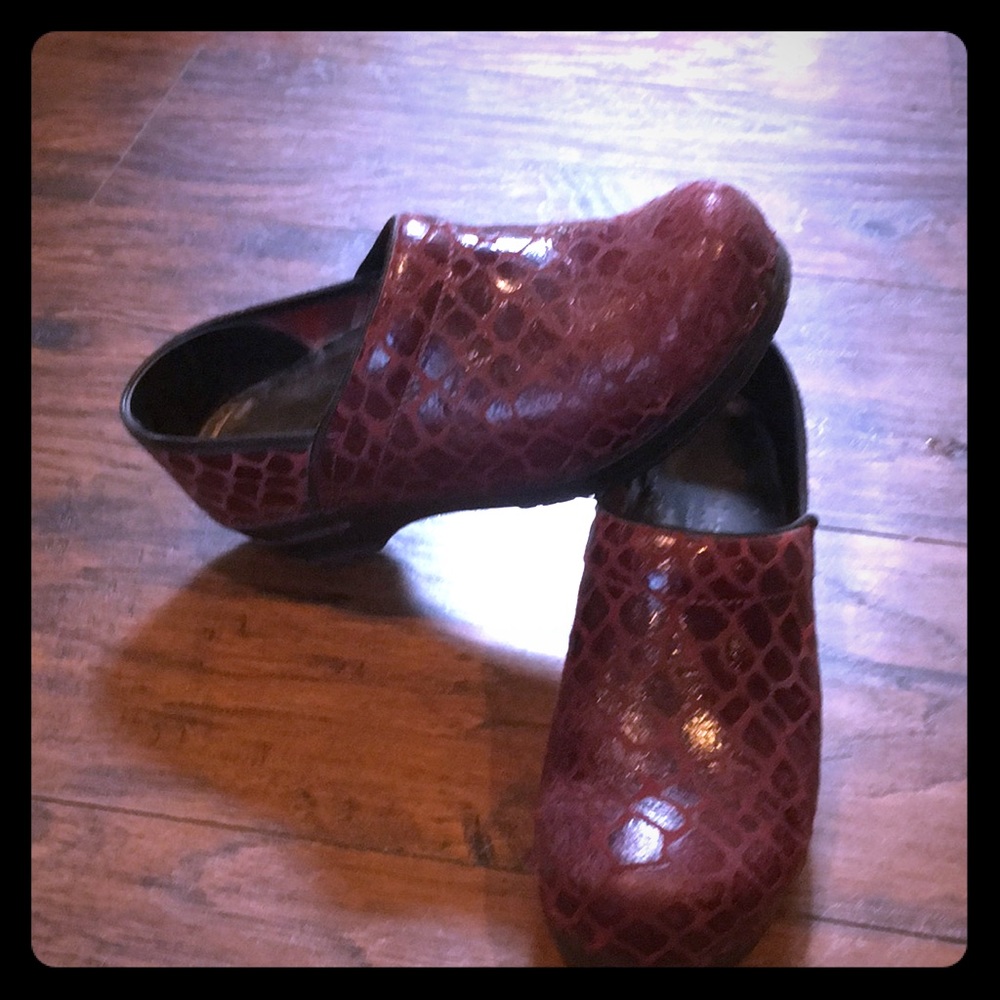 Red Dansko clogs